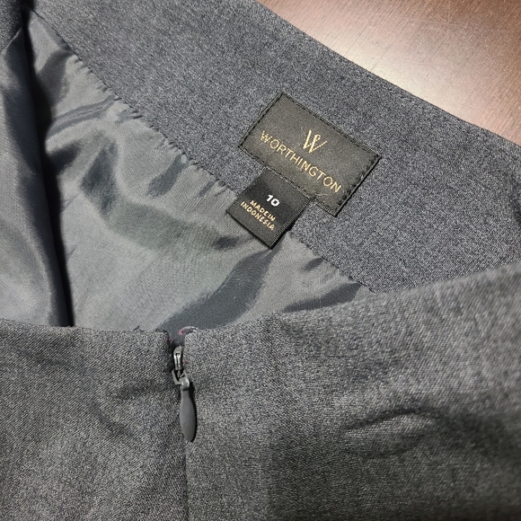 Worthington Gray Pencil Skirt-Size 10 - Picture 3 of 7
